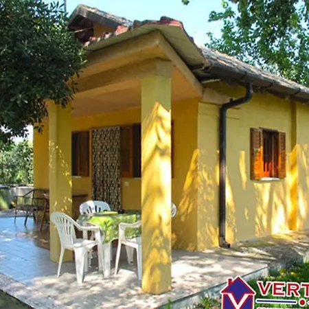 Gregory - A 300 Mt Dal Mare Vila