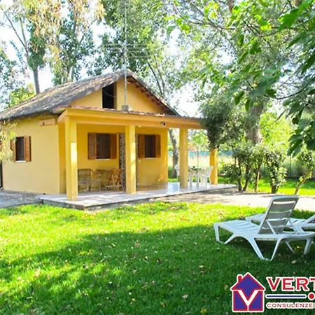 Gregory - A 300 Mt Dal Mare Vila